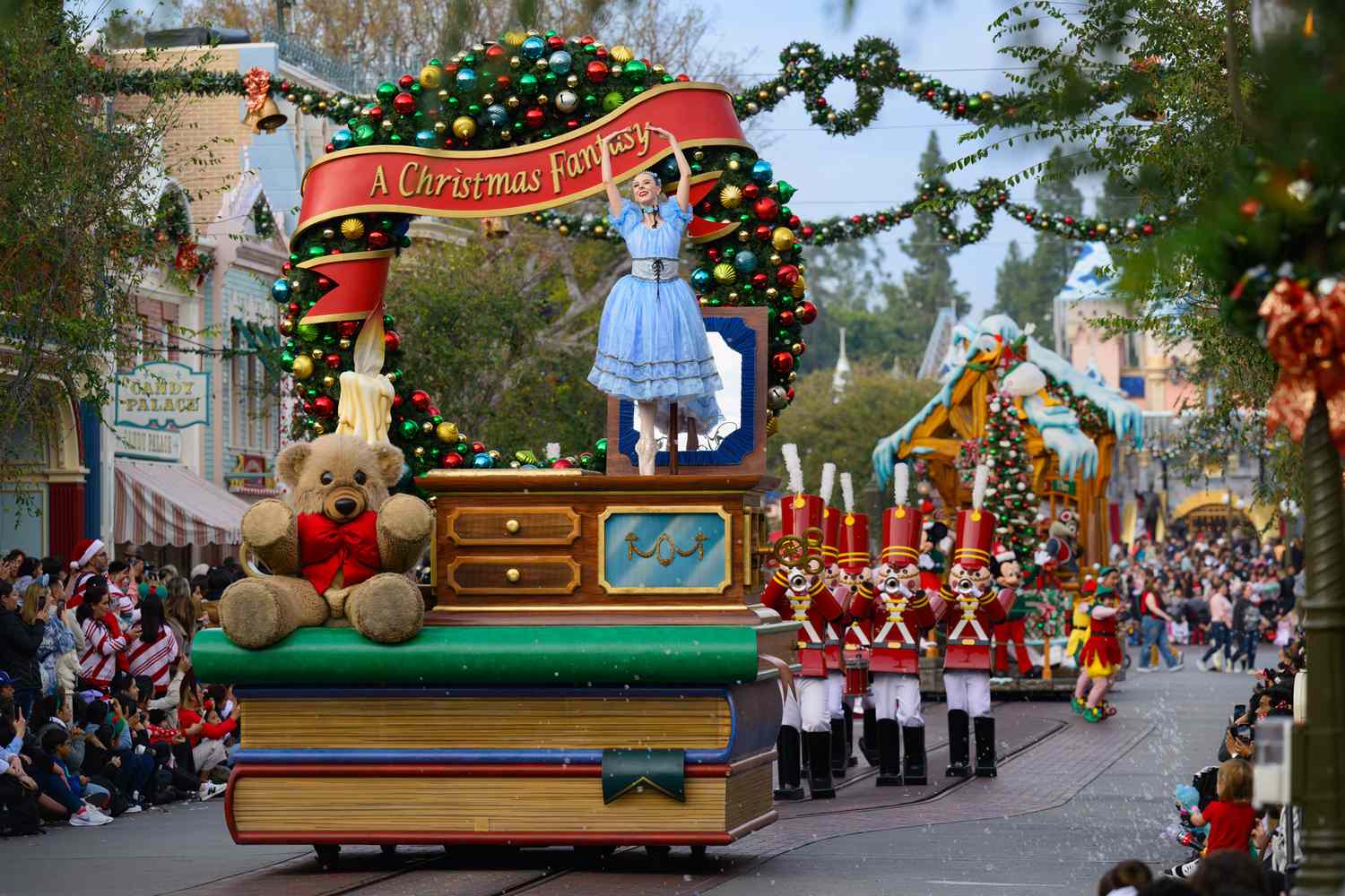 2026 Disneyland Christmas Guide: 70th Anniversary Tips