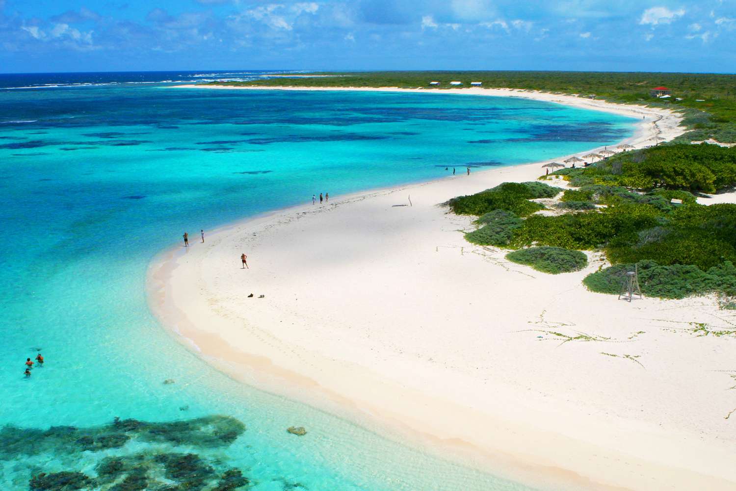 Anegada Travel Guide: Palapas, Lobster & Reefs